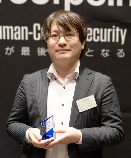 ソフトバンク株式会社 末永 信治 様